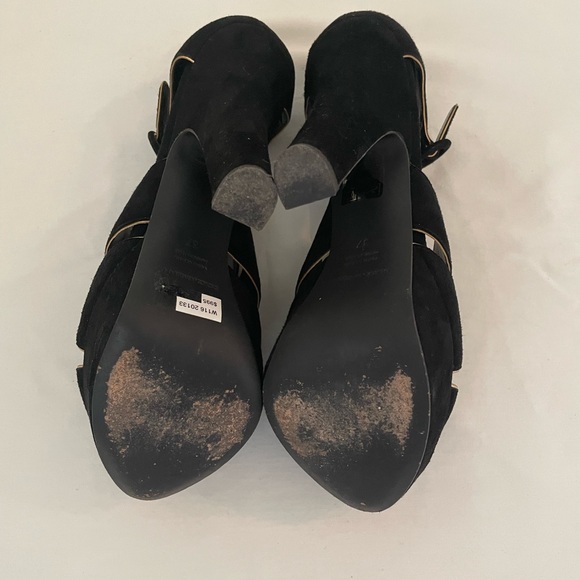 Gold and Black Dolce and Gabbana leather platforms - Picture 12 of 12